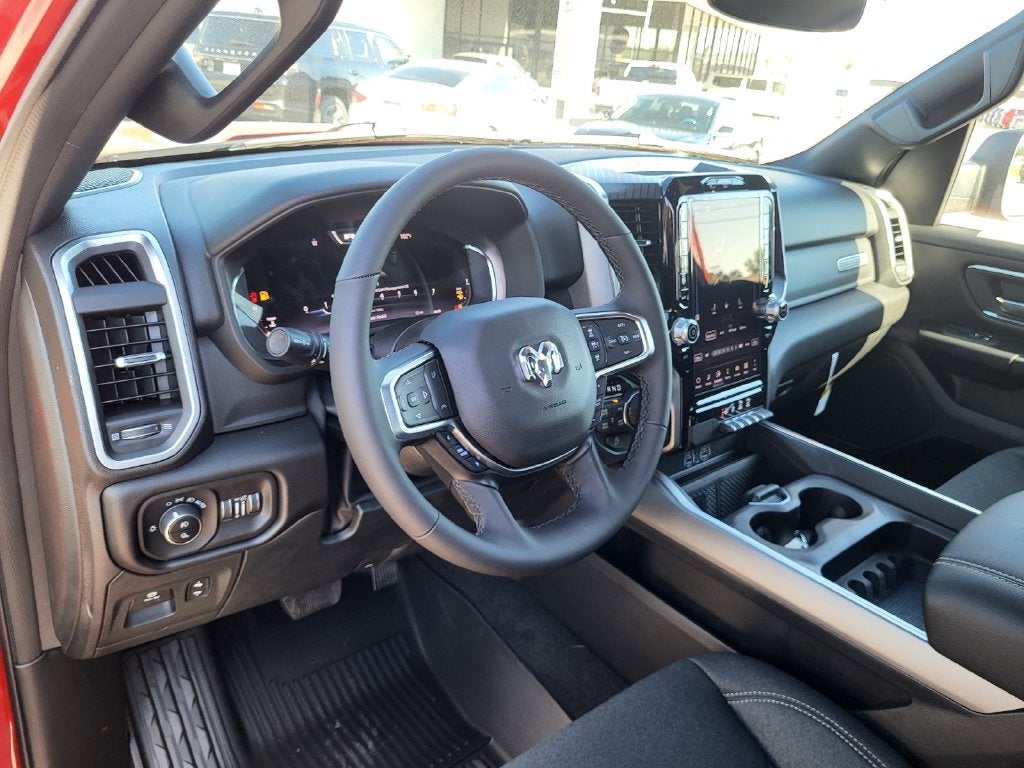 2027 RAM Ram 1500 RAM 1500 BIG HORN CREW CAB 4X4 5'7' BOX