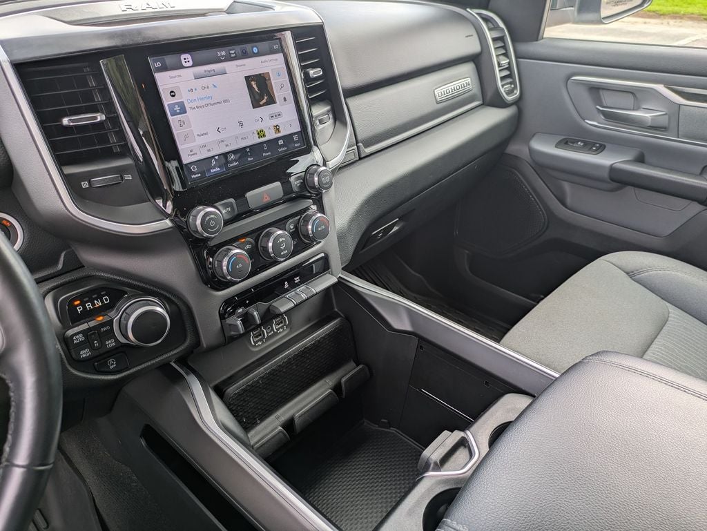 2022 RAM 1500 Big Horn Crew Cab 4x4 5'7' Box