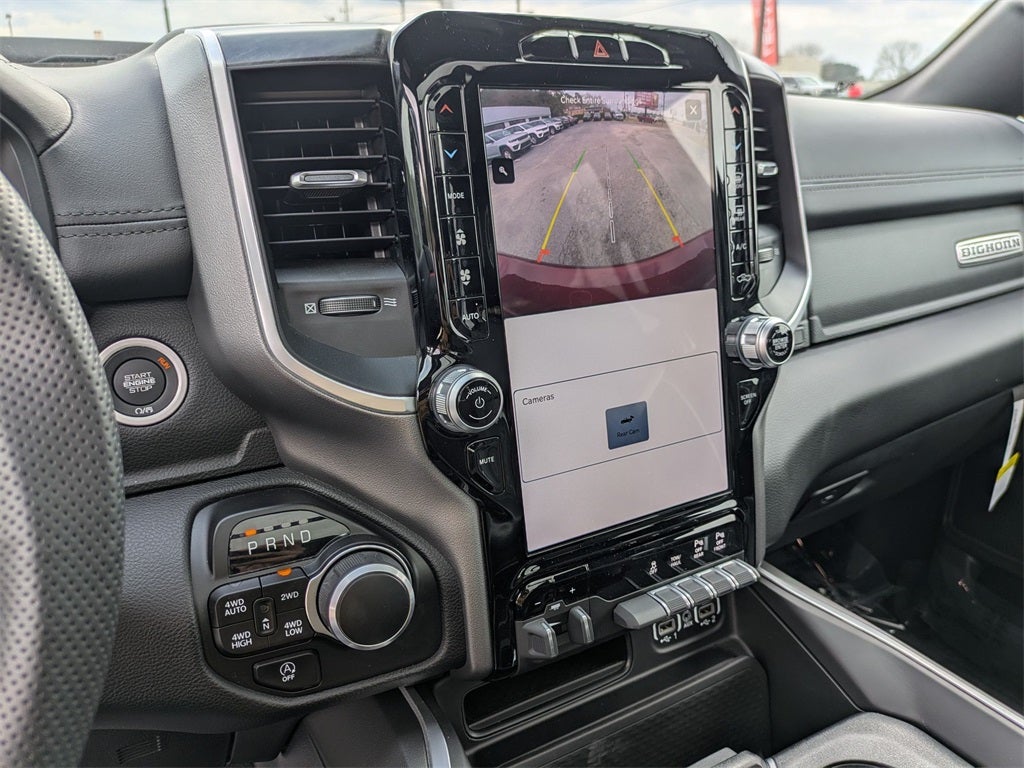 2023 RAM 1500 Big Horn Crew Cab 4x4 5'7' Box