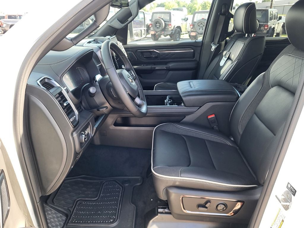2026 RAM Ram 1500 RAM 1500 LIMITED CREW CAB 4X4 5'7' BOX