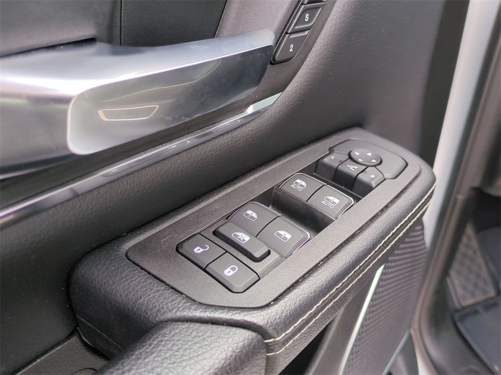 2025 RAM 1500 Laramie Crew Cab 4x4 5'7' Box