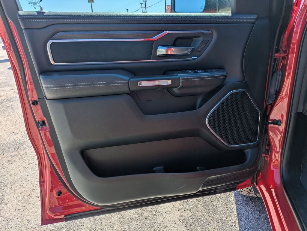 2024 RAM 1500 Laramie Crew Cab 4x4 5'7' Box