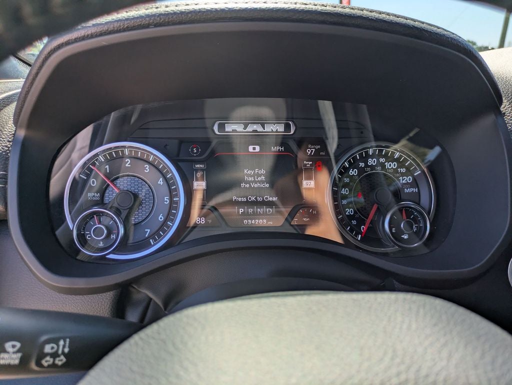 2024 RAM 1500 Laramie Crew Cab 4x4 5'7' Box