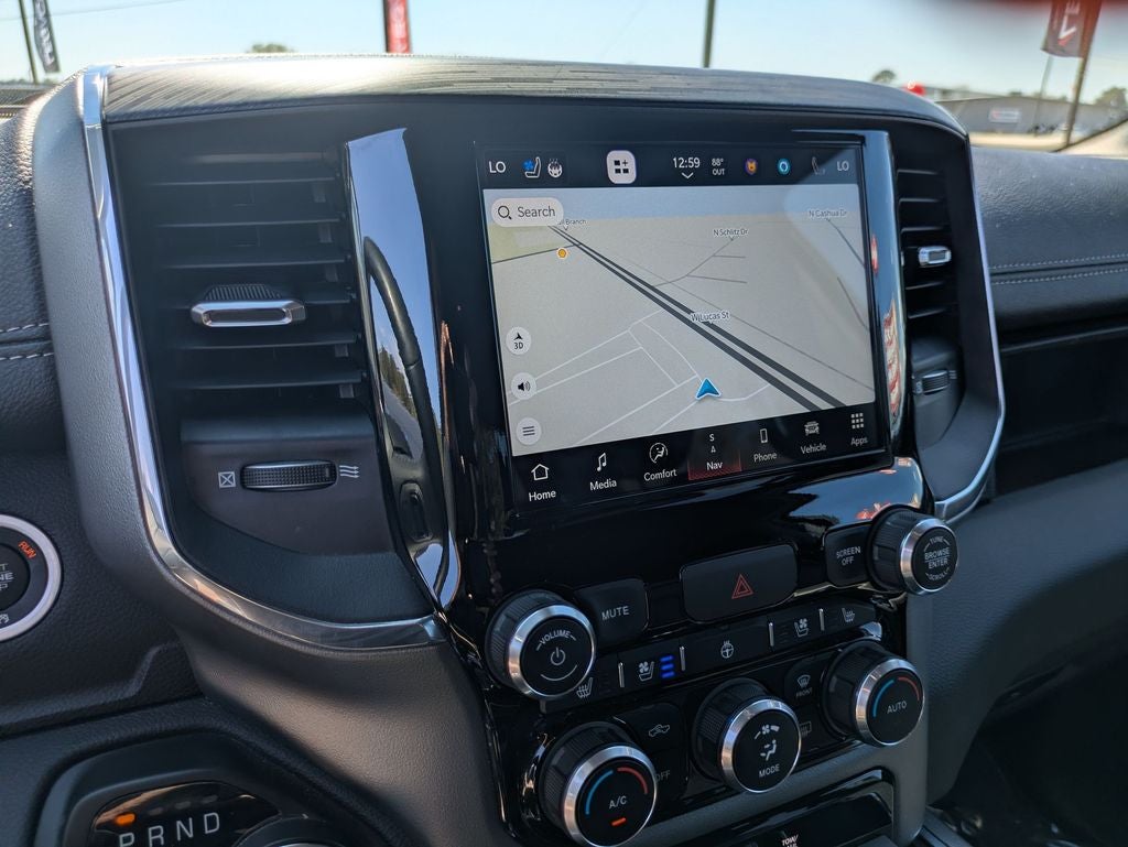 2024 RAM 1500 Laramie Crew Cab 4x4 5'7' Box