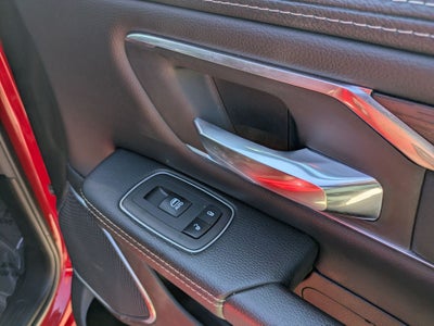 2024 RAM 1500 Laramie Crew Cab 4x4 5'7' Box