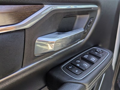 2022 RAM 1500 Laramie Crew Cab 4x4 5'7' Box
