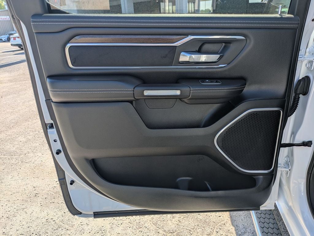 2022 RAM 1500 Laramie Crew Cab 4x4 5'7' Box