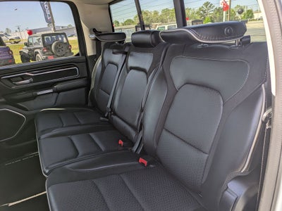 2022 RAM 1500 Laramie Crew Cab 4x4 5'7' Box