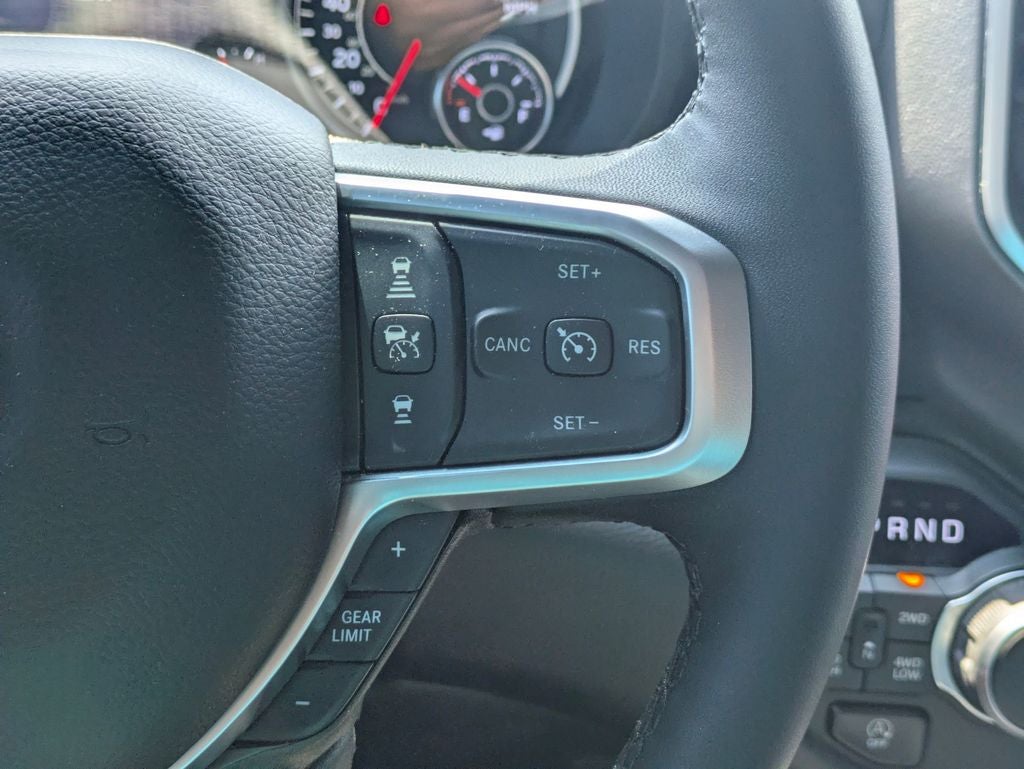 2025 RAM 1500 Big Horn Crew Cab 4x4 6'4' Box