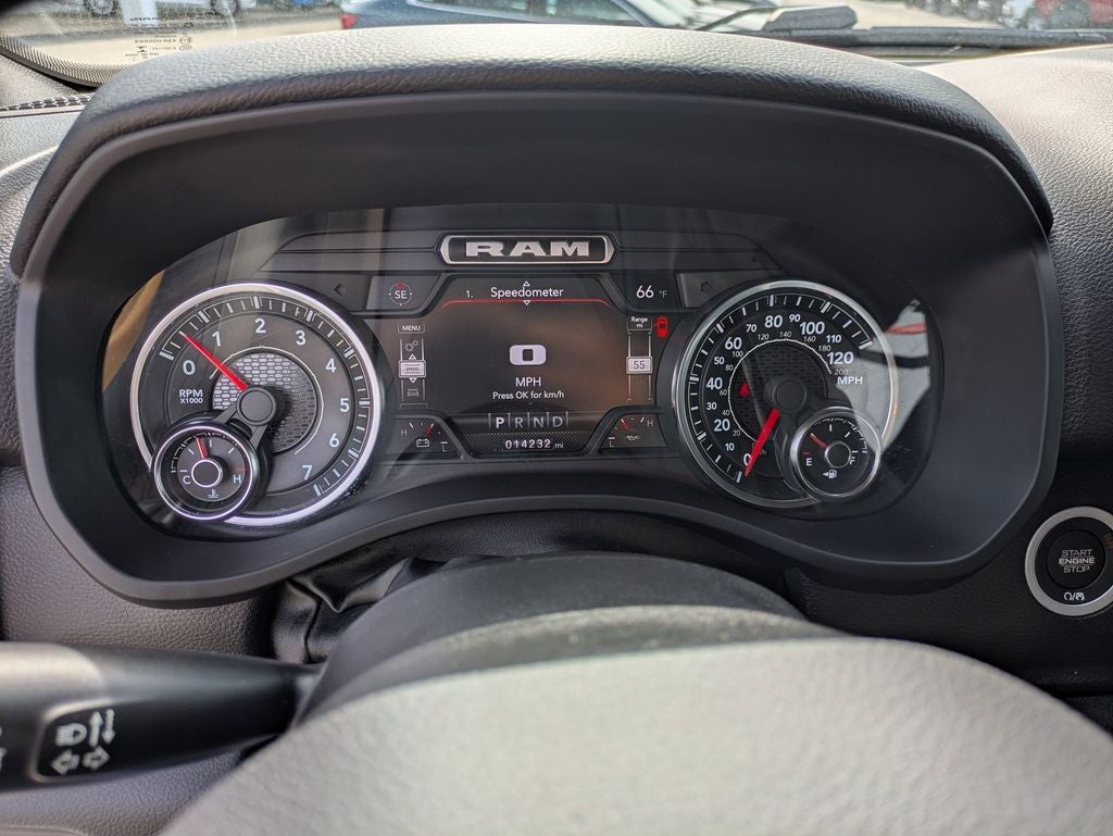 2023 RAM 1500 Big Horn Crew Cab 4x4 6'4' Box