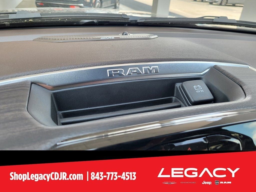 2025 RAM Ram 1500 RAM 1500 LARAMIE CREW CAB 4X4 6'4' BOX