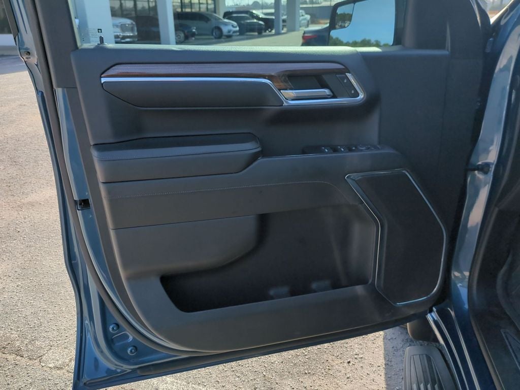 2024 Chevrolet Silverado 1500 4WD Crew Cab Short Bed RST