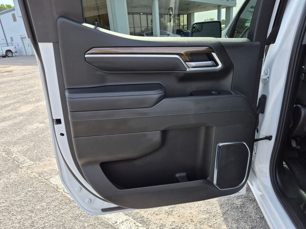 2025 Chevrolet Silverado 1500 4WD Crew Cab Standard Bed LT