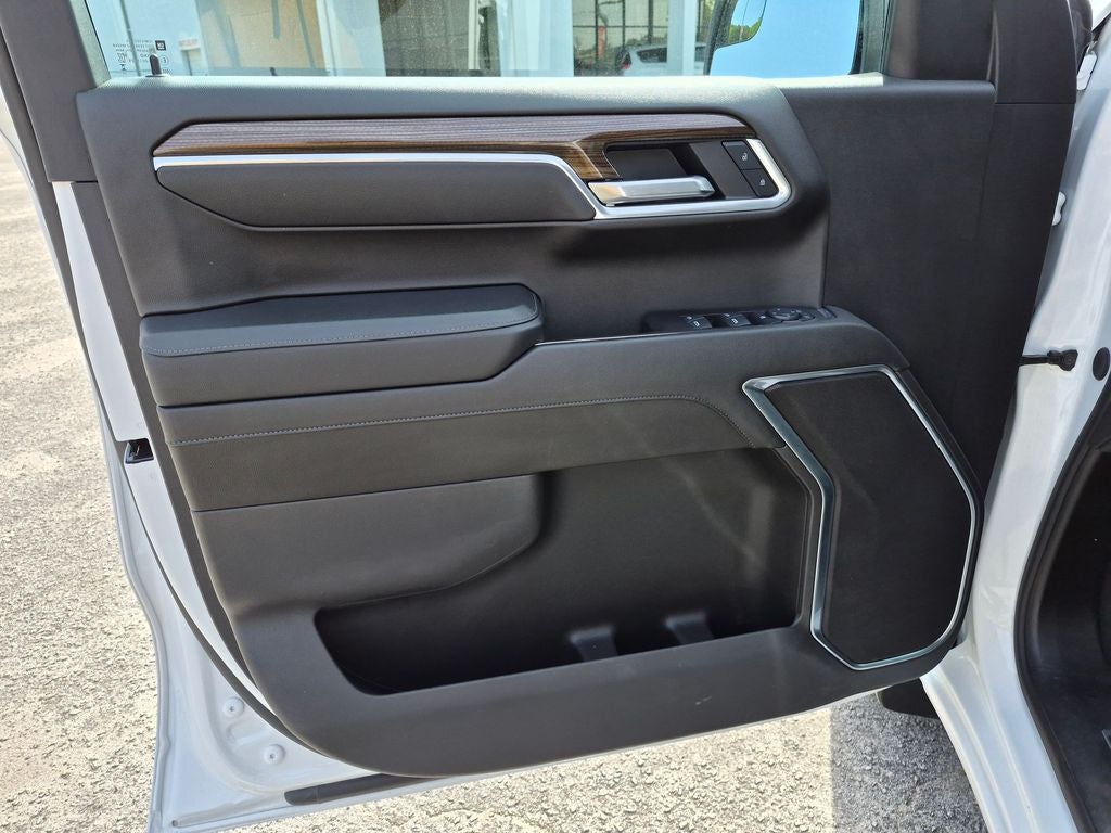 2025 Chevrolet Silverado 1500 4WD Crew Cab Standard Bed LT