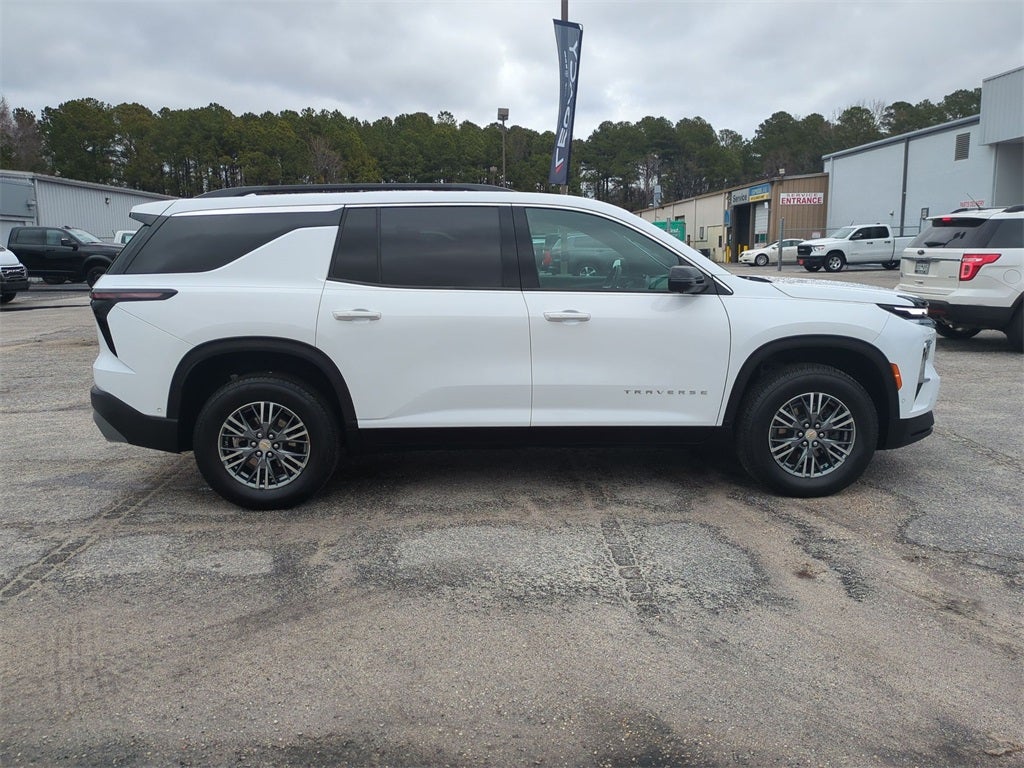 2024 Chevrolet Traverse FWD LT