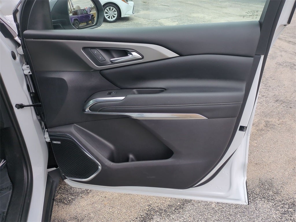 2024 Chevrolet Traverse FWD LT