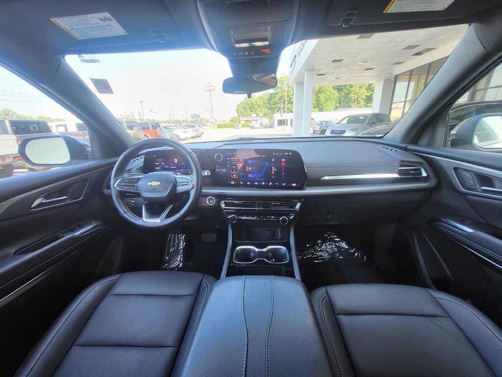 2025 Chevrolet Traverse FWD LT