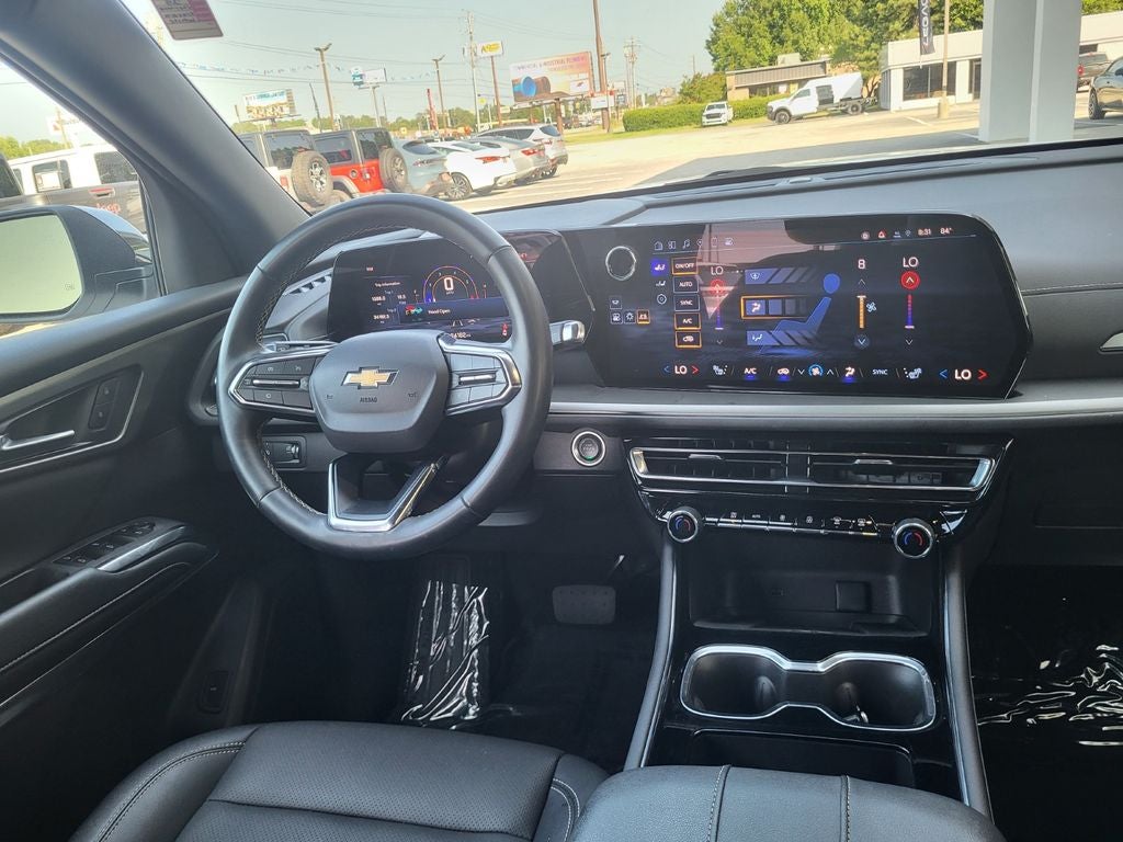 2025 Chevrolet Traverse FWD LT