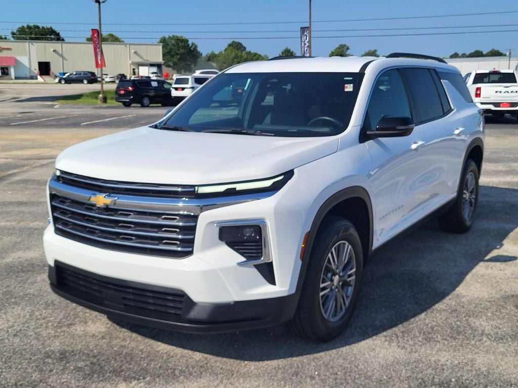 2025 Chevrolet Traverse FWD LT