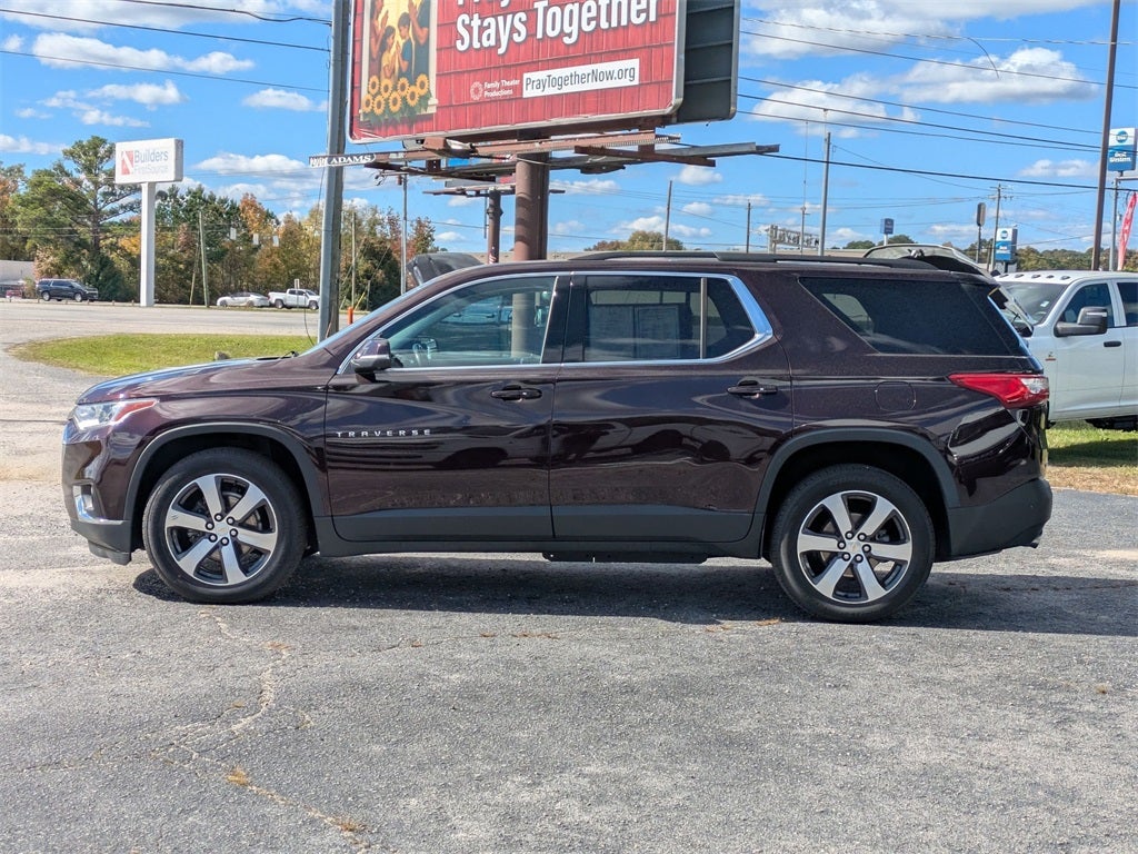 2021 Chevrolet Traverse AWD LT Leather