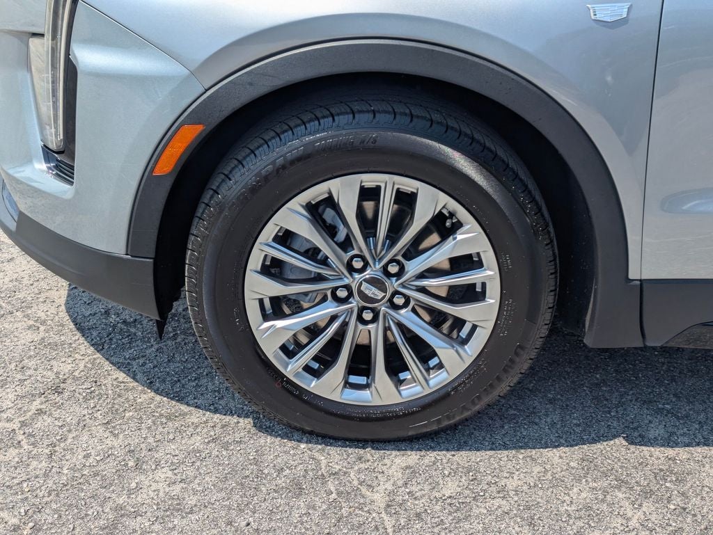 2025 Cadillac XT4 FWD Premium Luxury