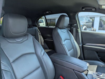 2025 Cadillac XT4 FWD Premium Luxury