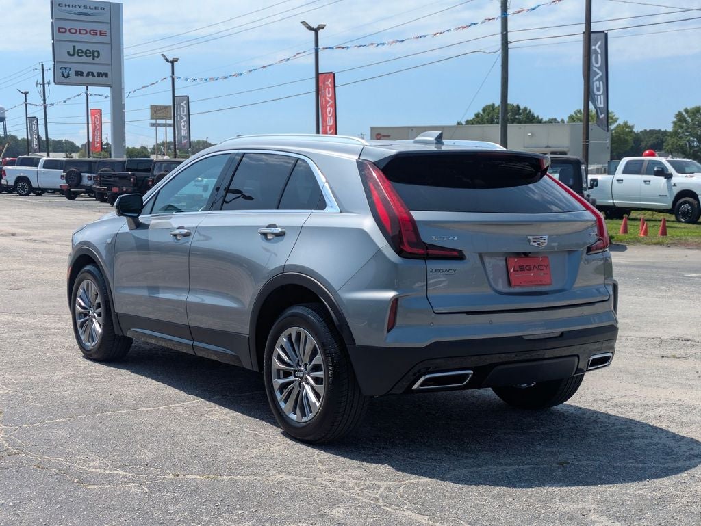 2025 Cadillac XT4 FWD Premium Luxury