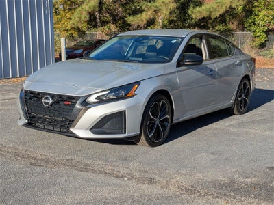 2024 Nissan Altima SR FWD
