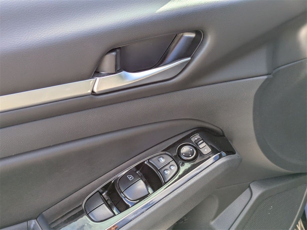 2023 Nissan Altima SV FWD