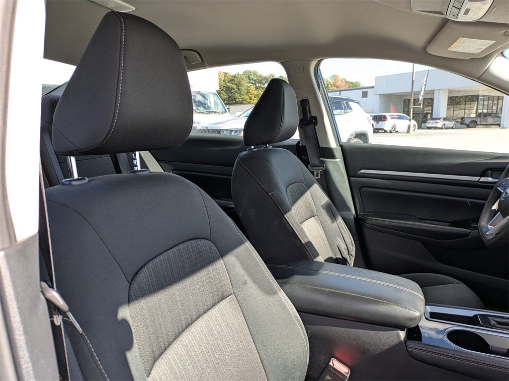 2023 Nissan Altima SV FWD