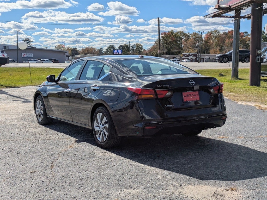 2023 Nissan Altima SV FWD