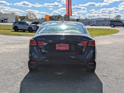 2023 Nissan Altima SV FWD