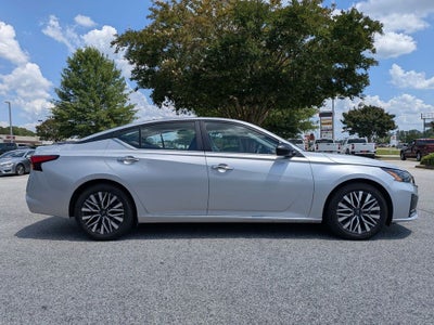 2024 Nissan Altima SV FWD
