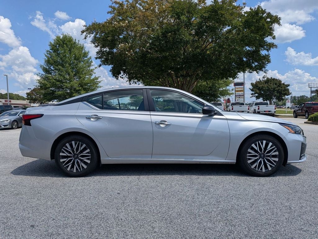 2024 Nissan Altima SV FWD