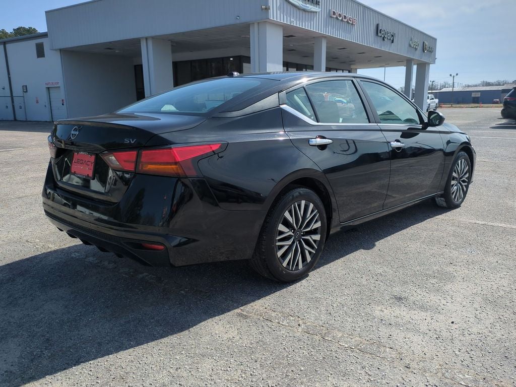 2024 Nissan Altima SV FWD