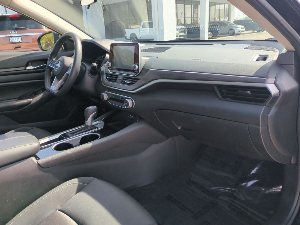 2024 Nissan Altima SV FWD