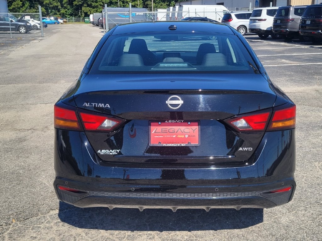 2025 Nissan Altima SV AWD