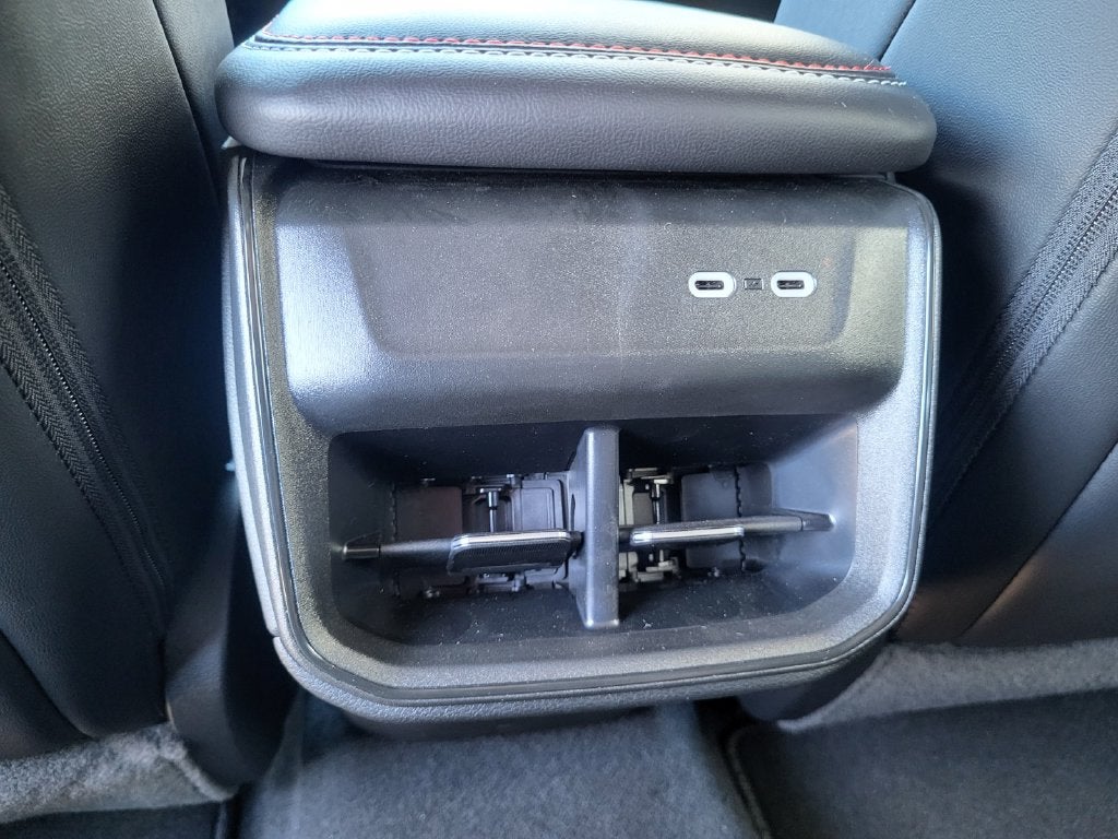 2027 Dodge Charger CHARGER R/T 4-DOOR AWD