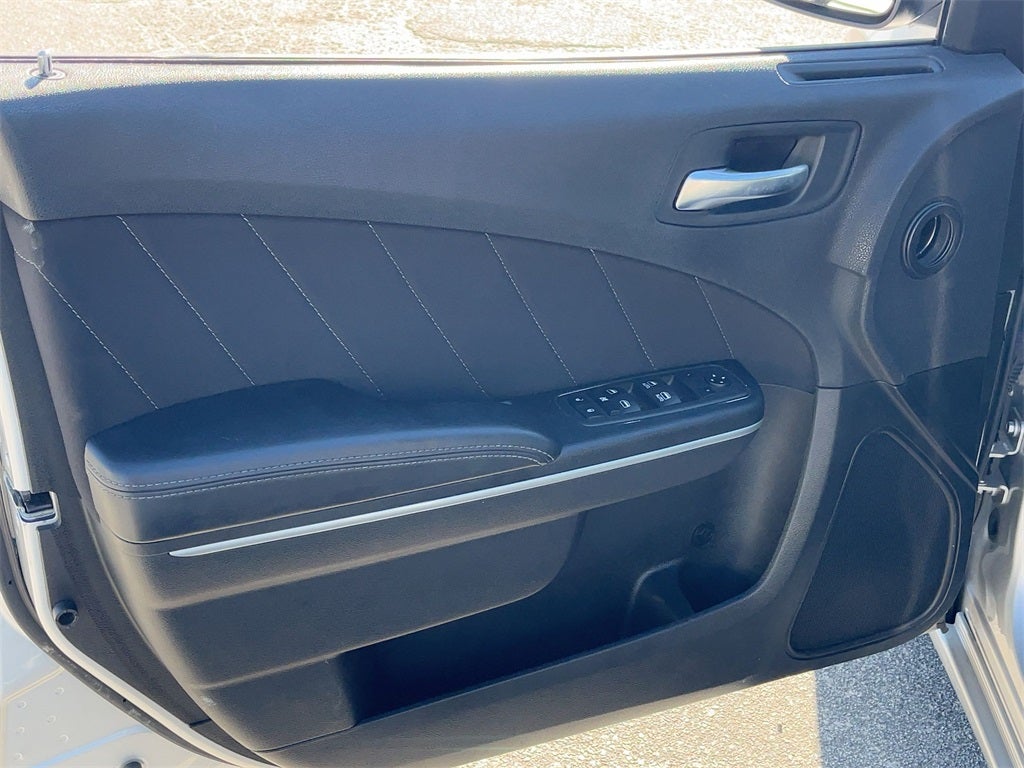 2022 Dodge Charger SXT RWD