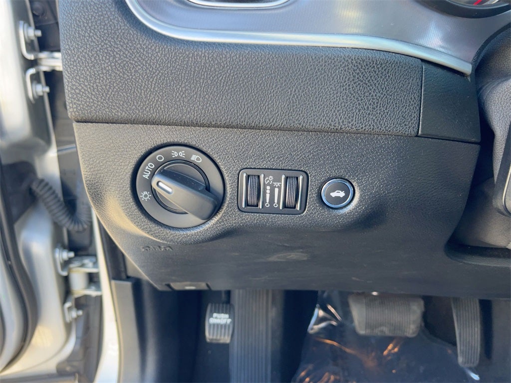 2022 Dodge Charger SXT RWD