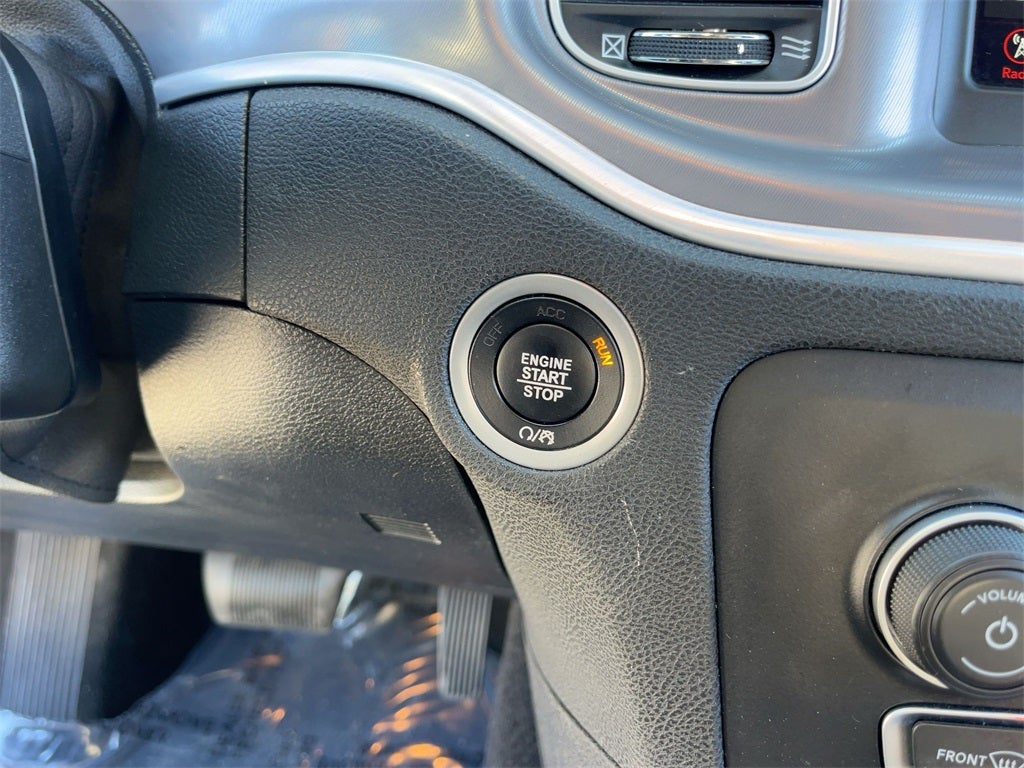 2022 Dodge Charger SXT RWD