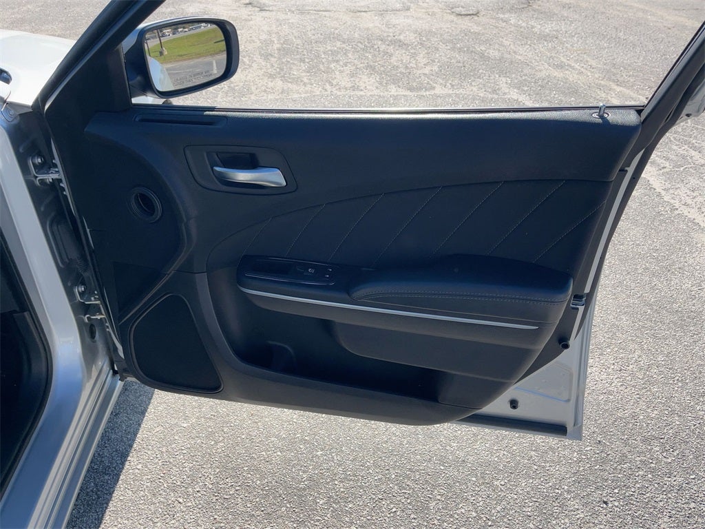 2022 Dodge Charger SXT RWD