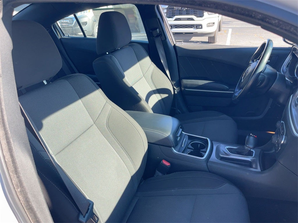 2022 Dodge Charger SXT RWD