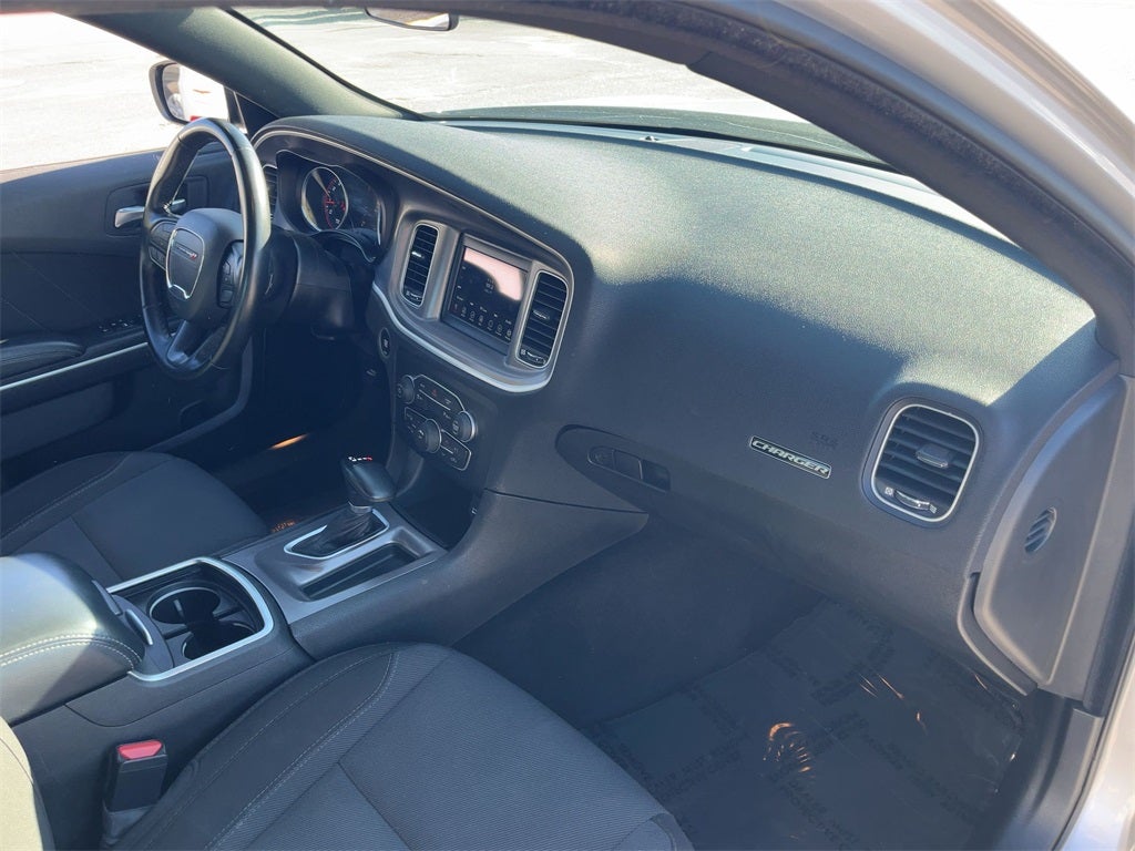 2022 Dodge Charger SXT RWD
