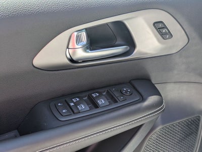 2027 Chrysler Pacifica PACIFICA SELECT