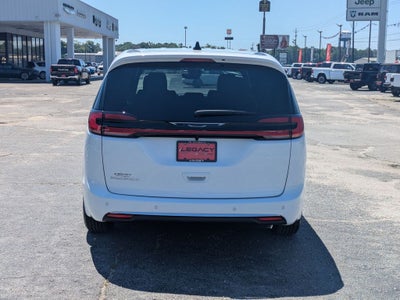2027 Chrysler Pacifica PACIFICA SELECT