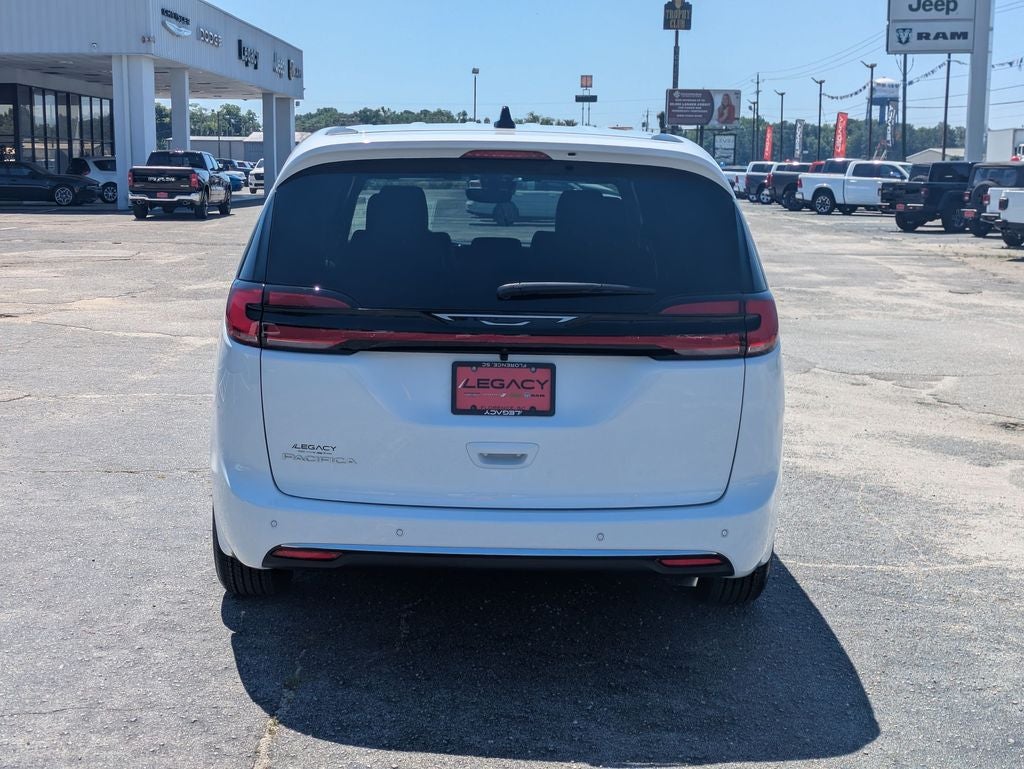 2027 Chrysler Pacifica PACIFICA SELECT