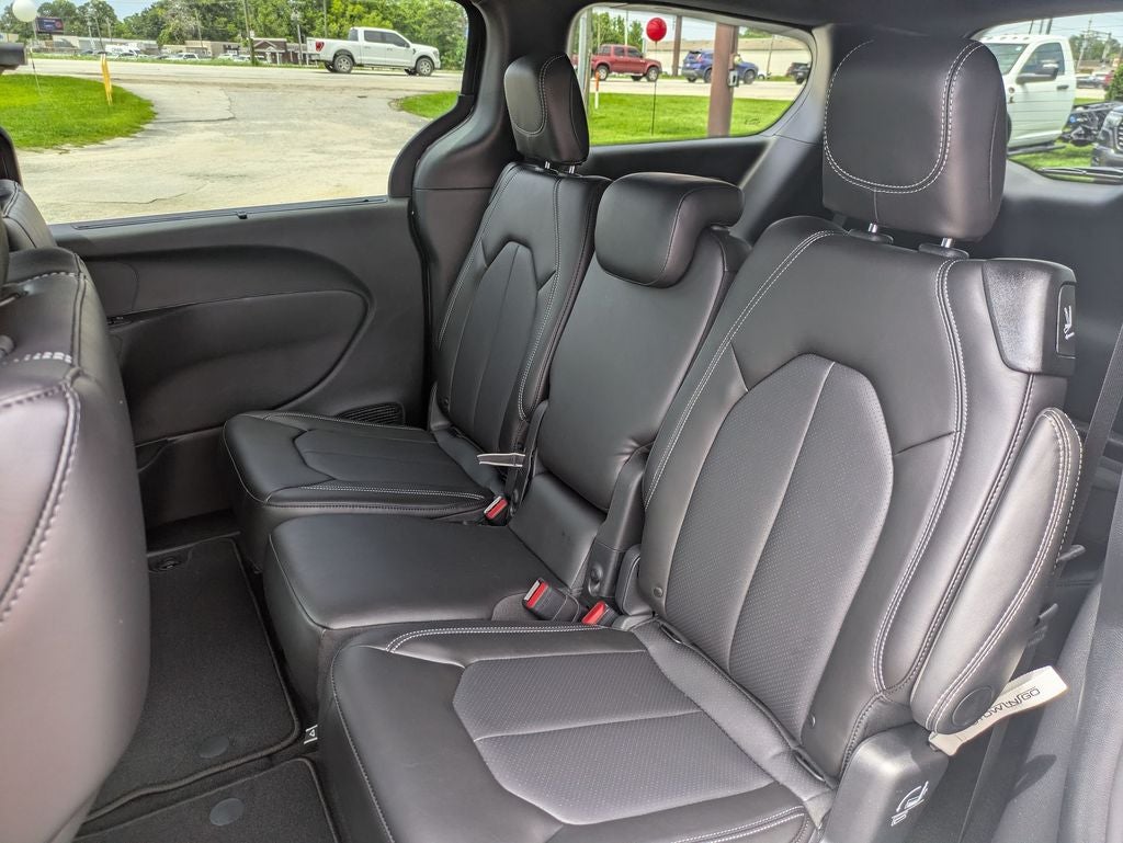 2027 Chrysler Pacifica PACIFICA SELECT