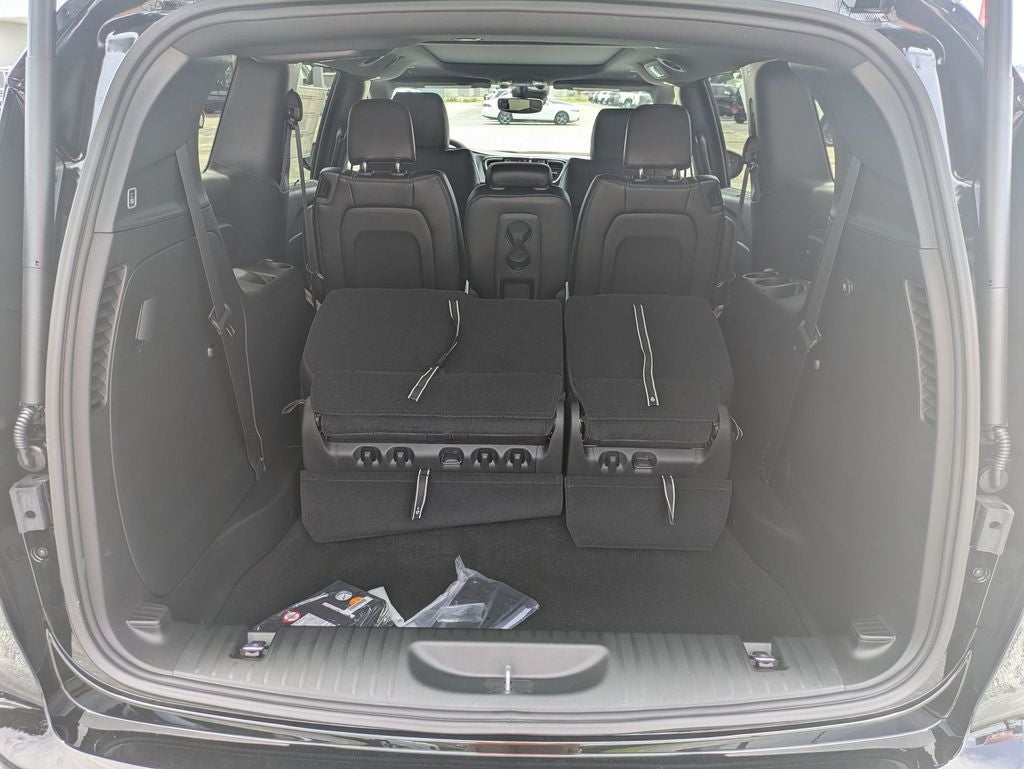 2027 Chrysler Pacifica PACIFICA SELECT