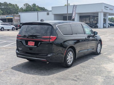 2027 Chrysler Pacifica PACIFICA SELECT